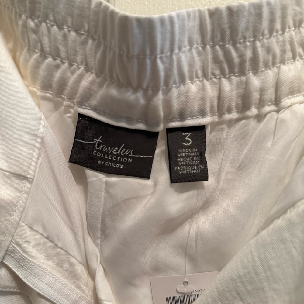 Chico’s Travelers Size 3 White Flowy Lined Pants Resort Vacation Style - Picture 3 of 5